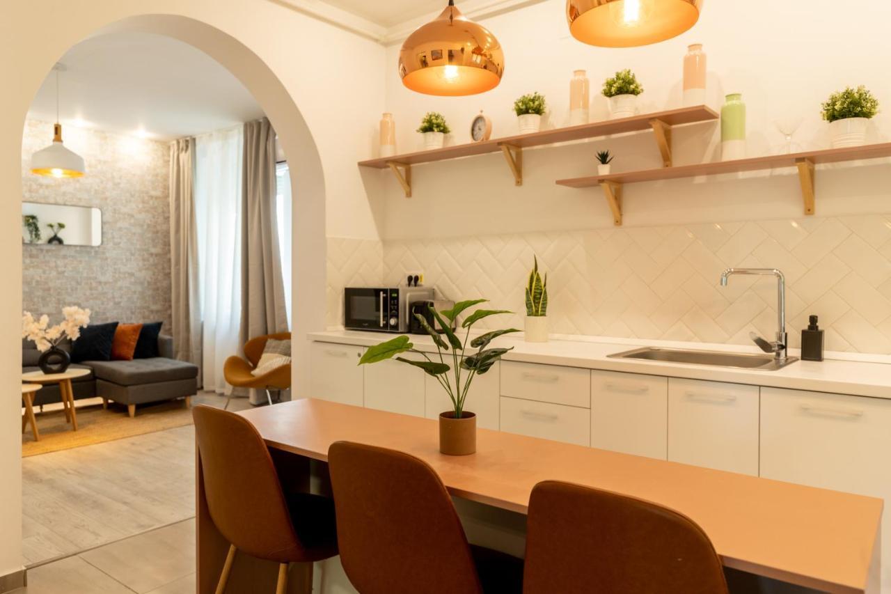 Ideal Stay: Spacious 2Br Apt Near Calea Victoriei Bukurešť Exteriér fotografie