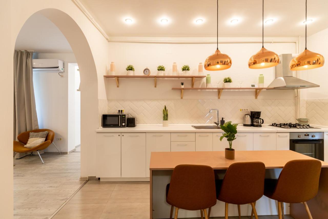 Ideal Stay: Spacious 2Br Apt Near Calea Victoriei Bukurešť Exteriér fotografie
